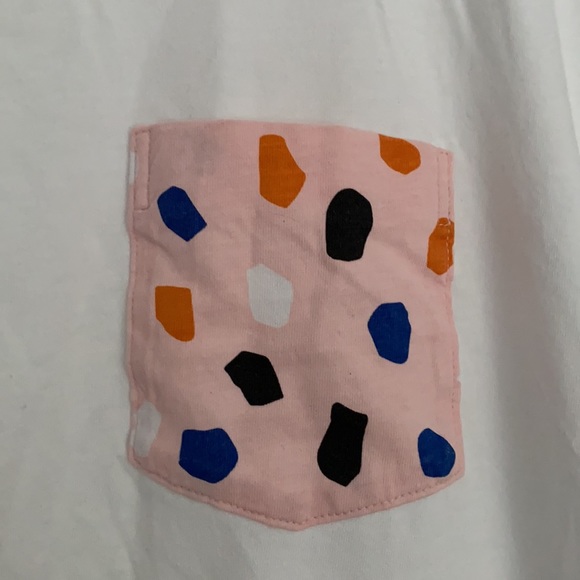 Uniqlo graphic pocket t-shirt - Picture 2 of 3